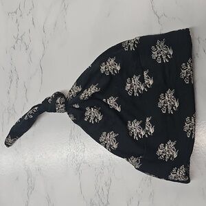 Kate Quinn Bamboo knotted Hat 0-3M